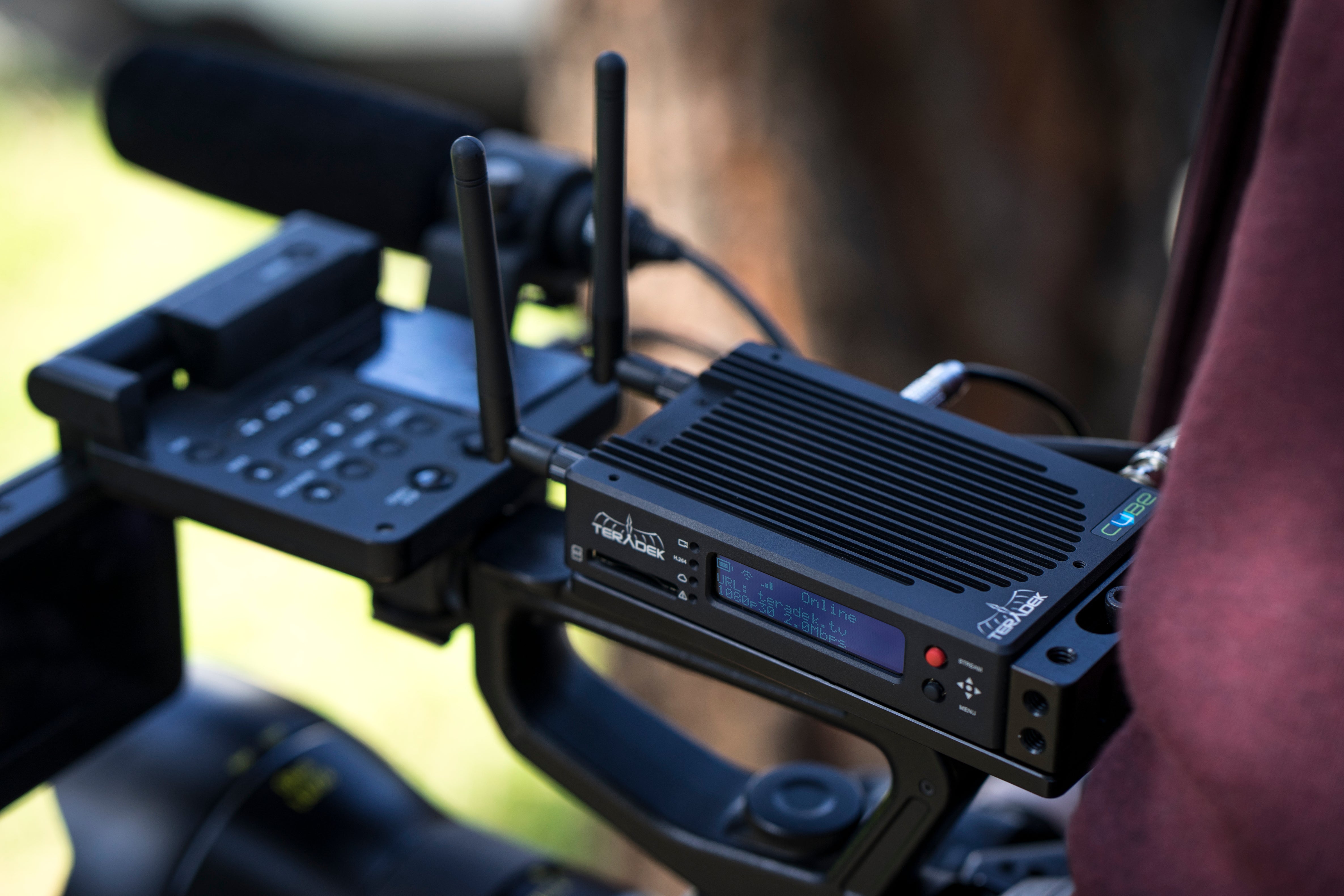 teradek-cube-655-h-264-encoder-sdi-hdmi-wifi image 8